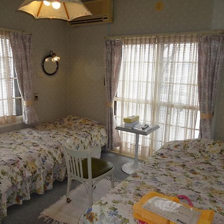 Ishiuchi Pension Bruges Minamiuonuma Rom bilde