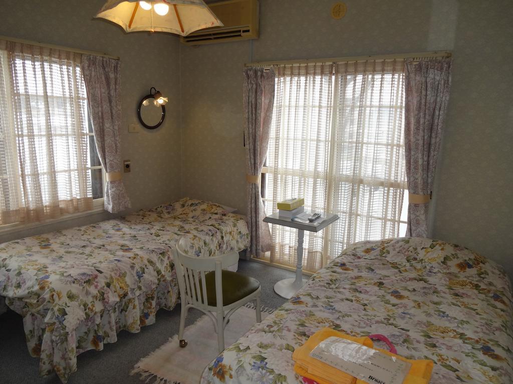 Ishiuchi Pension Bruges Minamiuonuma Rom bilde